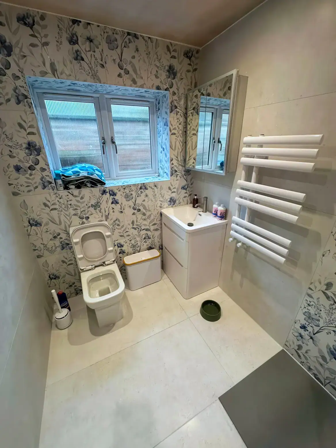 Botanical Elegance 02