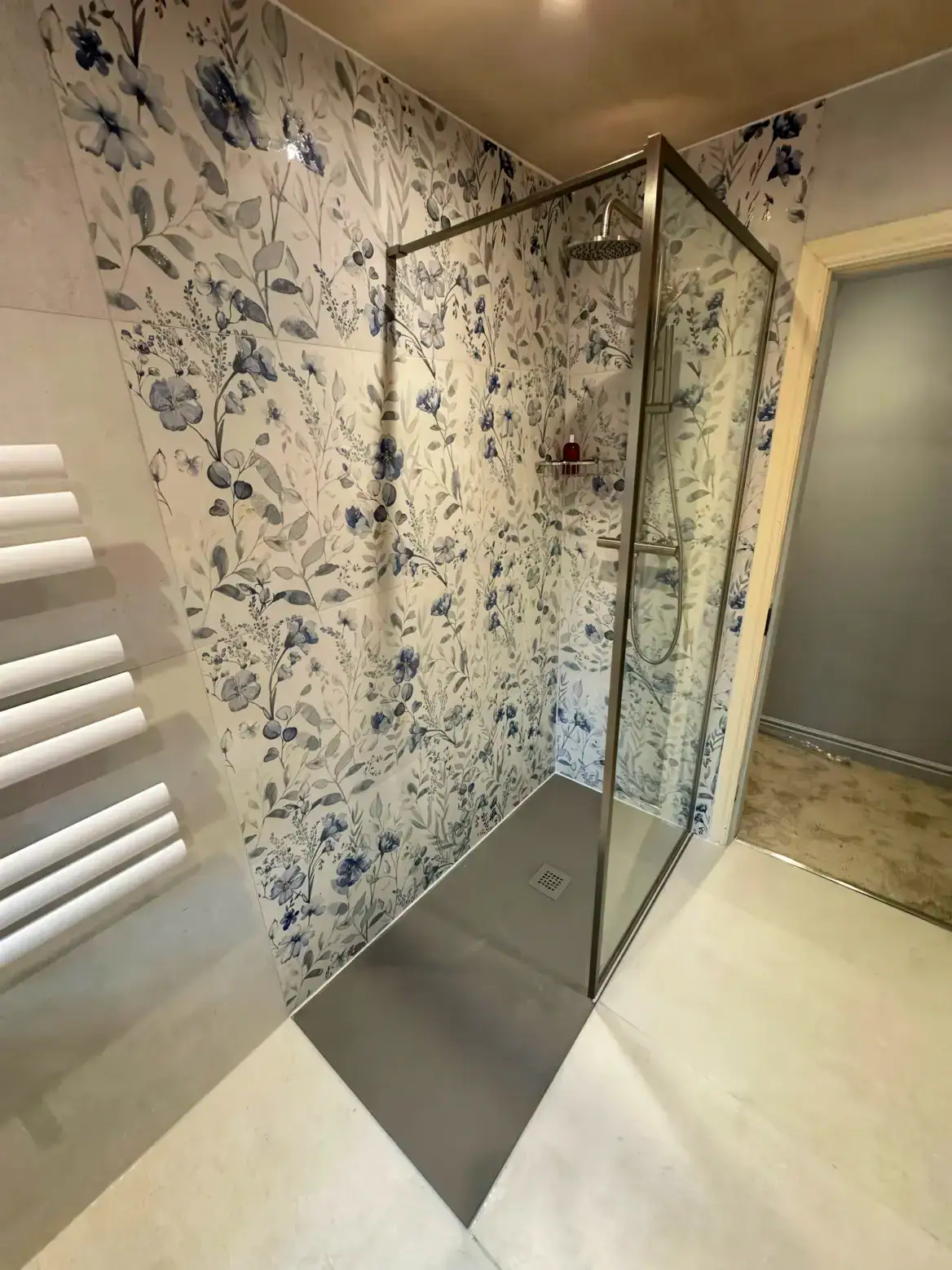 Botanical Elegance 04