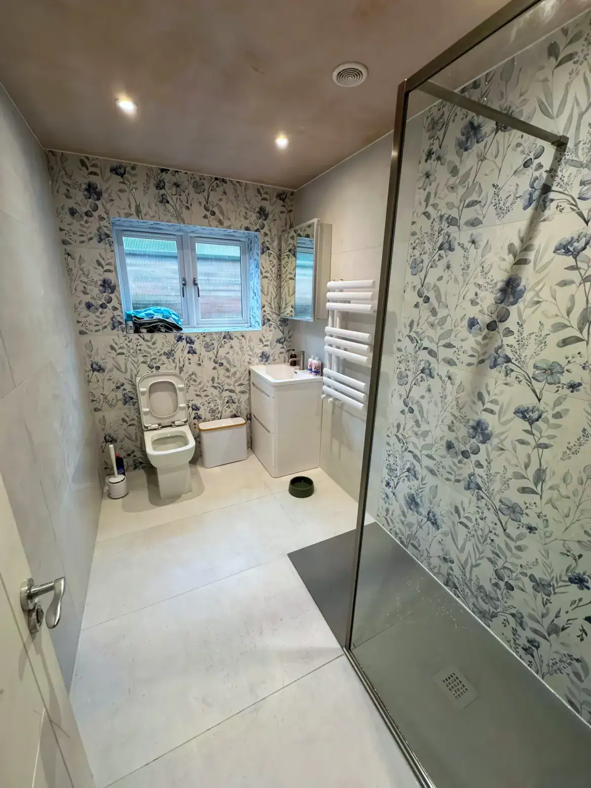 Botanical Elegance 06